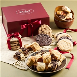 Order Gourmet cookie gift baskets online and send delicious baked goods fresh from the oven for delivery straight to their door.
